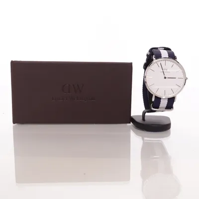 Polshorloge (Blauw, Wit) van Daniel Wellington
