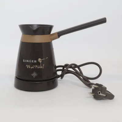 Coffee pot (Mien) from Singer