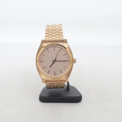 Wristwatch (The Time Teller) from Nixon