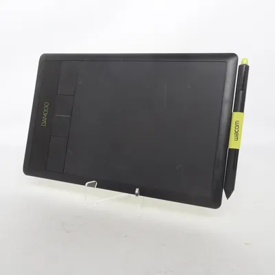 Drawing tablet (Cth-470) from Wacom