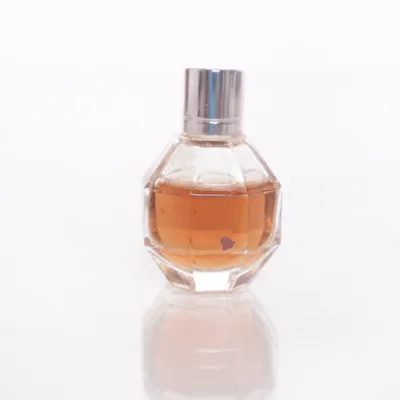 Eau de Parfum (Flower Bomb) från Viktor & Rolf