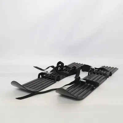 Skidor (Svart) från Stiga