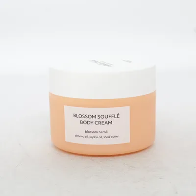 Lotion pour le corps (Blossom Souffle Body Cream) de Estelle & Thild