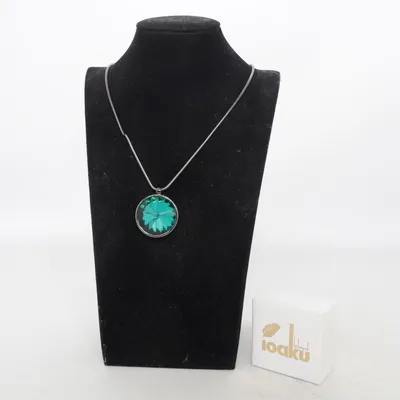 Collier (Vert, Gris) de Ioaku Métal inconnu