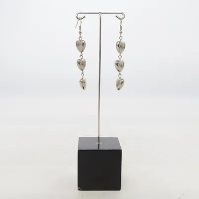 Örhängen (Silverfärgad) Okänd metall