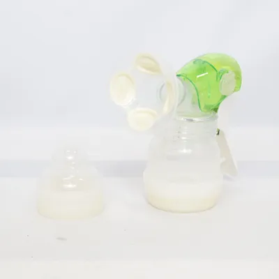 Bröstpump (Vit, Grön, Transparent) från MAM