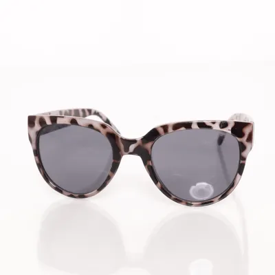 Sunglasses (Gray, Black, Black) from Haga Eyewear