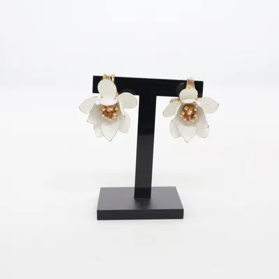 Clips-örhängen (Vit, Guldfärgad) från Trifari Okänd metall