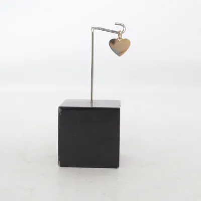 Pendentif (Or) Métal inconnu