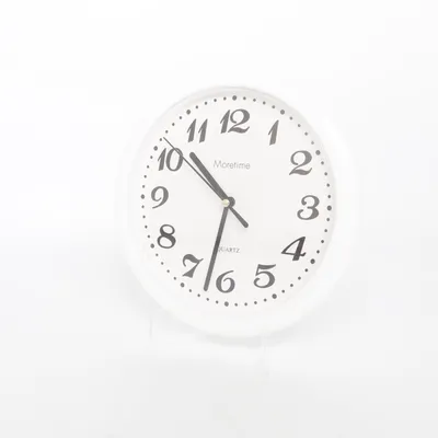 Väggklocka (Vit) från Moretime