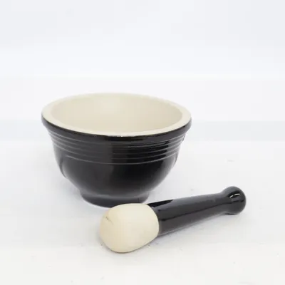 Mortel (Svart, Beige) från Le Creuset