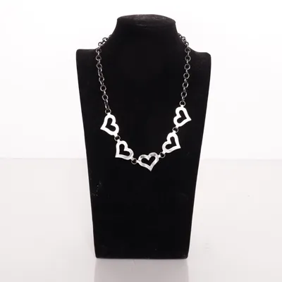 Halsband (Silverfärgad) från Denmark Okänd metall
