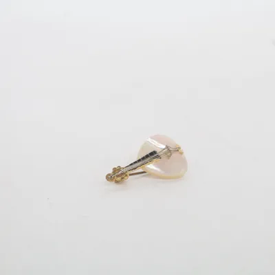 Brooch (White, Gold) Unknown metal