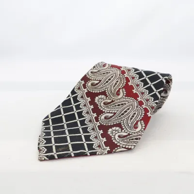 Slips (Svart, Röd, Vit) från Portia