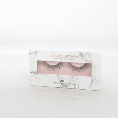 Nepwimpers (Doll) van Makeup Revolution London