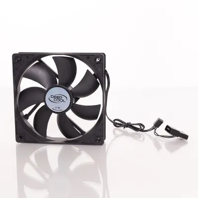 Datorfläkt (Svart) från Deep Cool