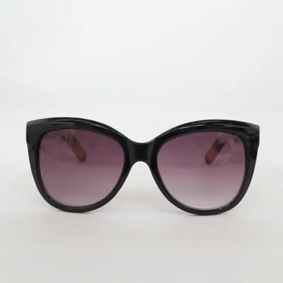 Solglasögon (Svart, Brun, Lila) från River Island