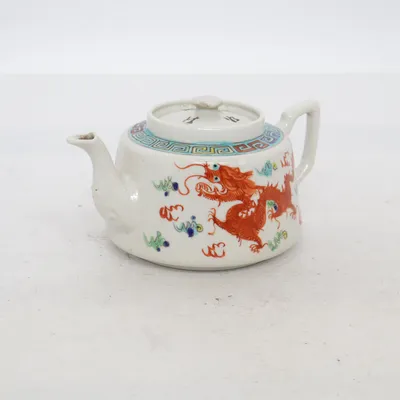 Tekanna (Vit, Röd, Blå)