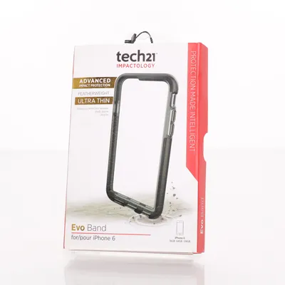 Mobilskal (iPhone 6) från Tech21