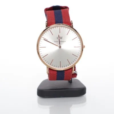 Armbandsur (Röd, Blå) från Daniel Wellington