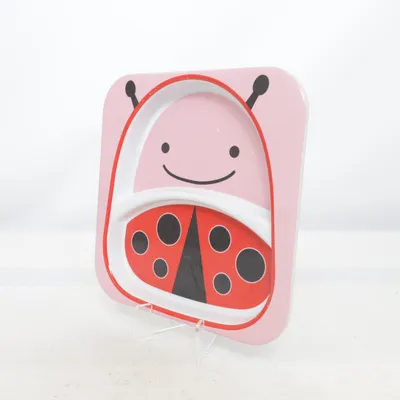 Barnservis (Rosa, Röd, Svart) från Skip Hop