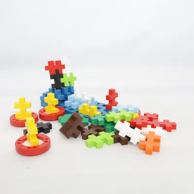 Klossar (Flerfärgad) från Plus