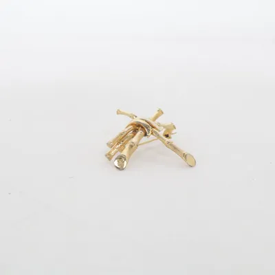 Broche (Or) Métal inconnu