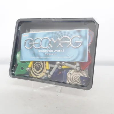 Construction set (Magnetic World) from Geomag