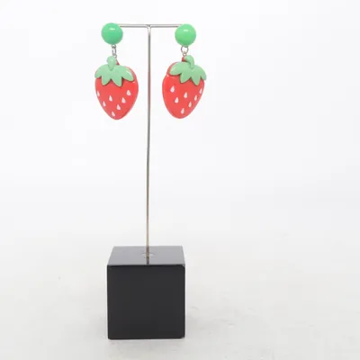 Boucles d'oreilles (Rouge, Vert, Blanc) Métal inconnu