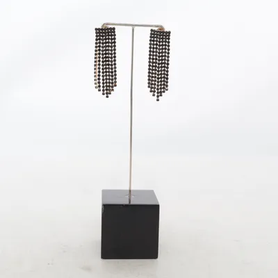 Örhängen (Svart, Guldfärgad) från In Style Okänd metall
