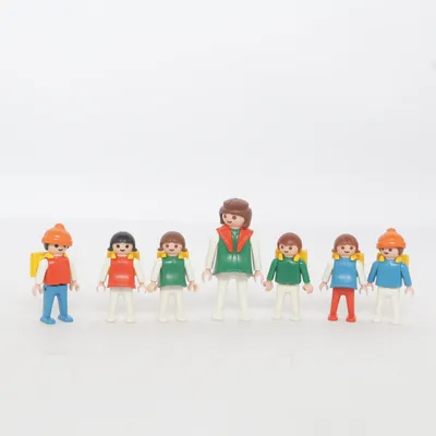 Legetøjsfigur (Lehrerin mit Schulkindern Vintage Klicky) fra Geobra