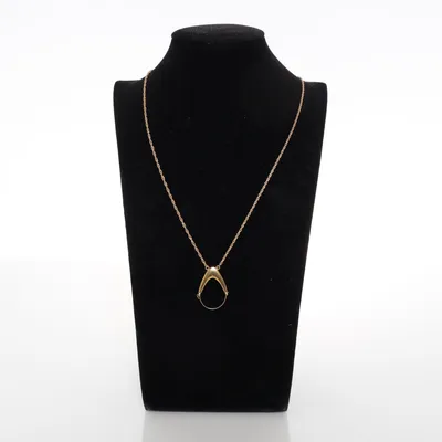 Necklace (Gold) from Trifari Unknown metal