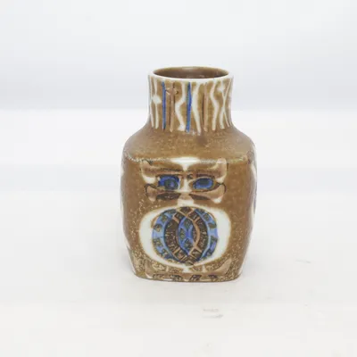 Vas (720 3361) från Royal Copenhagen