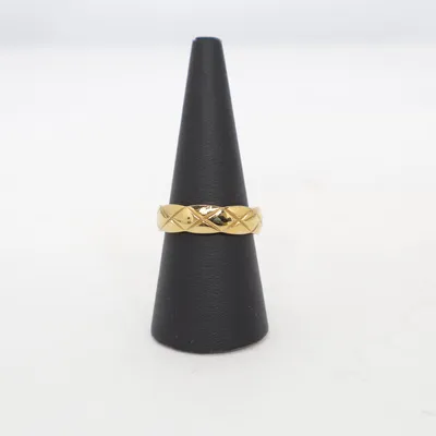 Ring (Guldfärgad) Okänd metall