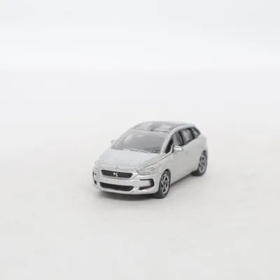 Voiture modèle réduit (Ds 5) de Norev