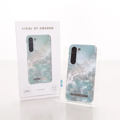 Phone case (Green, Multicolored) from iDeal of Sweden
