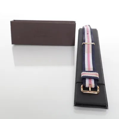 Klockarmband (Blå, Rosa, Vit) från Daniel Wellington