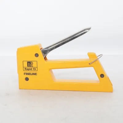 Staple gun (Fineline) from Rapid