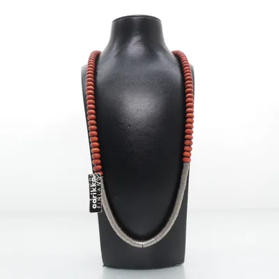 Halsband (Brun, Silverfärgad) från Aarikka Okänd metall