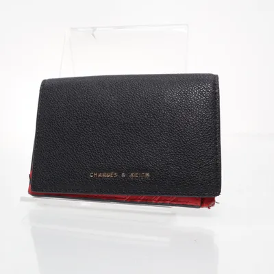 Plånbok (Svart) från Charles & Keith