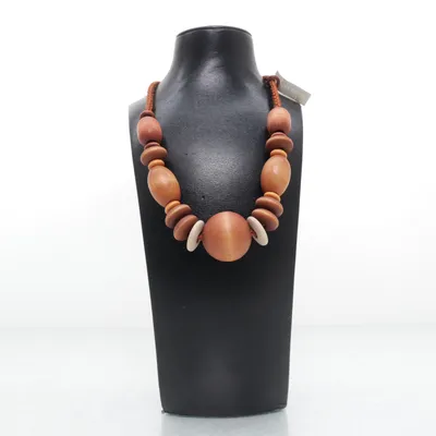 Halsband (Brun, Beige, Orange) från Aarikka Okänd metall
