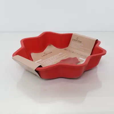 Baking tin (Red) from Crofton
