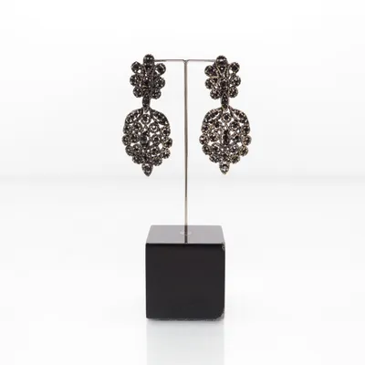 Clip on earrings (Gold, Black) Unknown metal