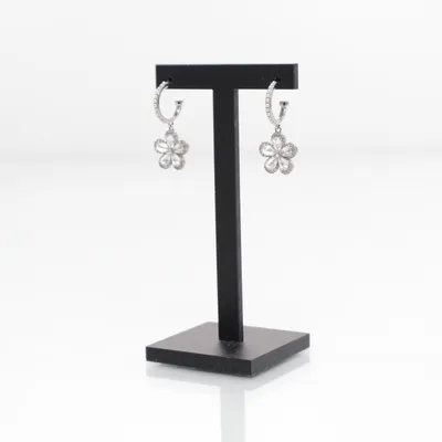 Örhängen (Silverfärgad) Okänd metall