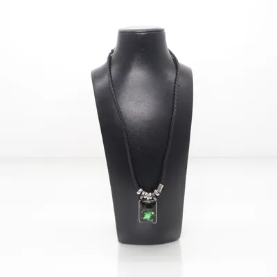 Ketting (Zwart) Onbekend materiaal