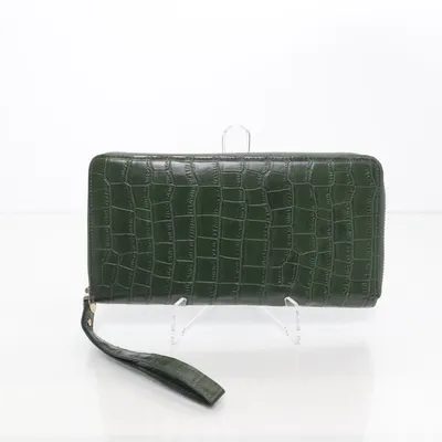 Plånbok (Grön) från Charles & Keith Skinnimitation