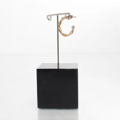 Earring (Gold) Unknown metal