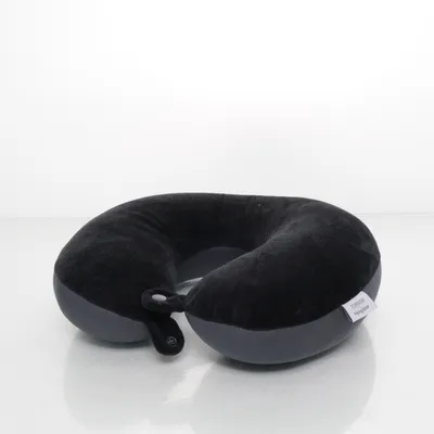 Nekkussen (Zwart) van Topentar x Flying Bear
