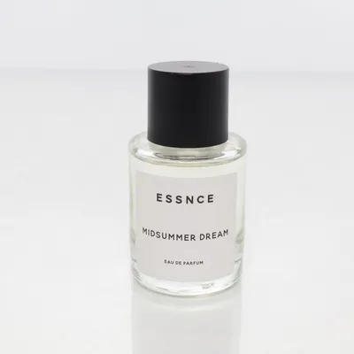 Eau de parfum (MIdsummer Dream) fra Essnce