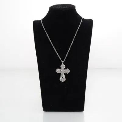Halsband (Silverfärgad, Vit) Okänd metall